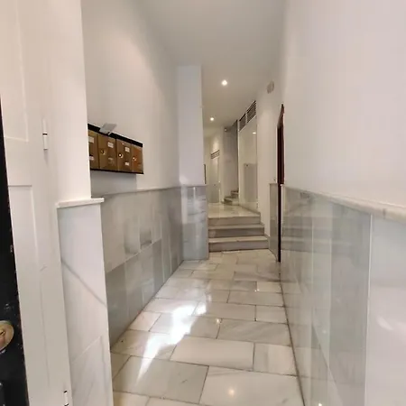 Estupendo Estudio Al Lado De Plaza La Merced Malaga Zewnętrze zdjęcie
