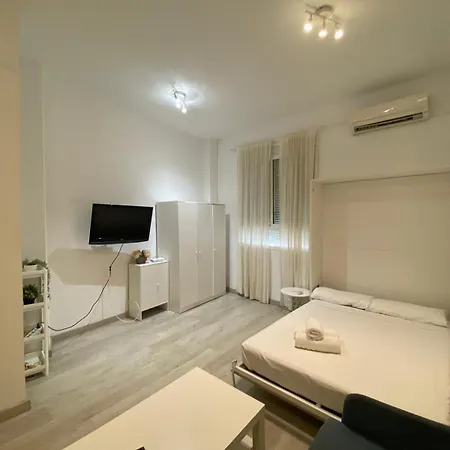 Estupendo Estudio Al Lado De Plaza La Merced Malaga Zewnętrze zdjęcie